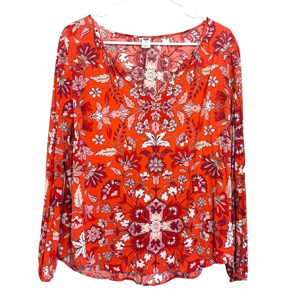 2/$15 Old Navy - Orangey Red Floral Long Sleeve Blouse | Size M